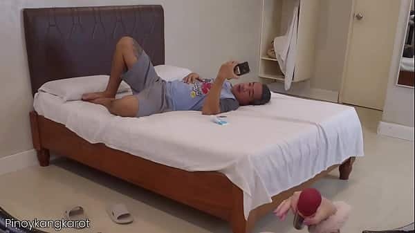 Girl bestfriend seduced me using her vibrator