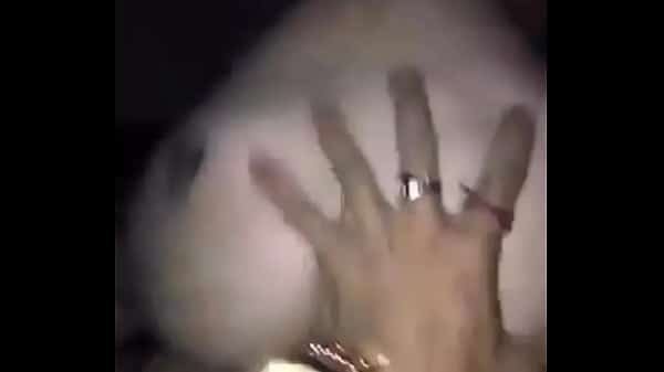 Joven estudiante con una buena verga me folla para pasar su materia